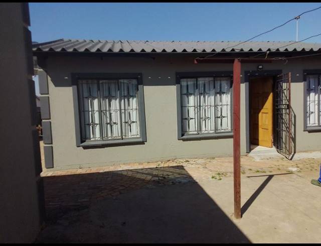 3 BEDROOM HOUSE FOR SALE IN PAYNEVILLE